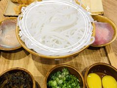 蒙自过桥米线-麦麦山云南菜(复地活力城店)
