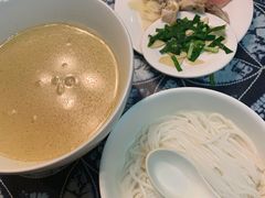 -建新园过桥米线(宝善街店)