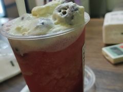 -奈雪的茶(M+世纪都会广场店)