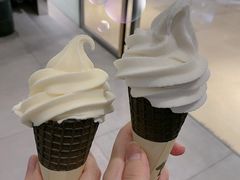 -喜茶(杭州滨江宝龙店)