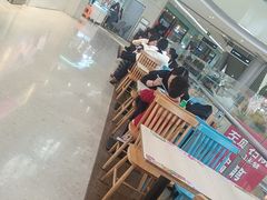 -小杨生煎(金山百联购物中心3楼店)