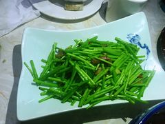 腊肉炒藜蒿-汉口码头