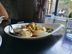 -河畔春天时尚餐厅