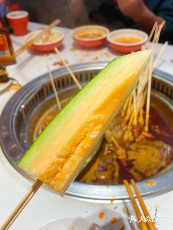 两年在串串行业有着不错的知名度  地道口味”＋食材新