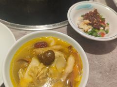 -野·大山里野生菌石锅土鸡(益田假日店)
