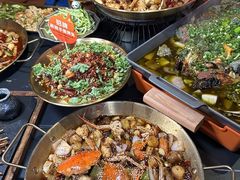 -何师烧烤Pro ·江湖川菜·小龙虾·精酿(太古里旗舰店)
