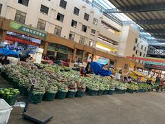 -三亚新鸿港水果一级批发市场