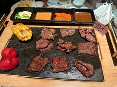 -左庭右院鲜牛肉火锅黑金店(陆家嘴中心店)