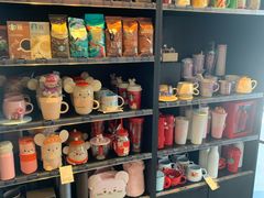 零售区-星巴克(北京惠新东街店)