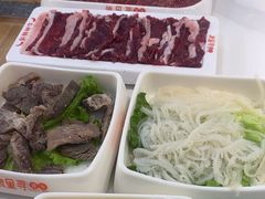 -浪里寻·臻牛养生牛肉火锅(方圆荟店)