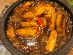 石锅焖豆腐-滇越乘象云南餐厅(豆各庄店)