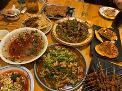 -六福烧烤酒馆(秦隆步行街店)