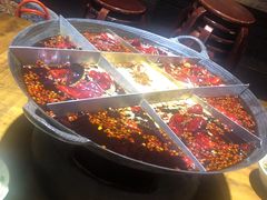 -白乐天毛肚火锅馆(南滨路店)