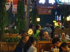 -三亚火车头万人海鲜广场