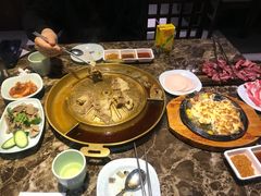 腌萝卜片-猪啊牛呀羊啊铜盘烤肉(正大广场店)