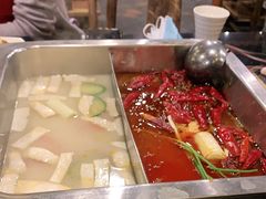 -百年川椒重庆老火锅(光谷店)