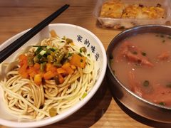 武汉热干面-文叔·湖北名小吃·小龙虾(华强北店)