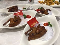 妙龄乳鸽-香山家宴