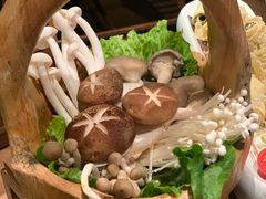 -捞王锅物料理(上海世茂广场店)