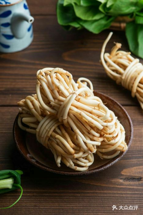 珮姐老火锅(洪崖洞店)折耳根图片