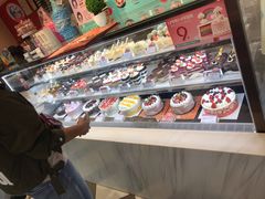 -85度C(生甜甜圈研究工坊·上海平凉店)