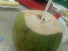 大椰子-墨脱石锅椰子鸡•香草鸭•东山羊(大东海店)