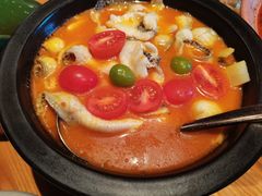 -云海肴·汽锅鸡·云南菜(天山百盛优客店)