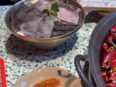 -周小明火锅(黑金冠社区店)