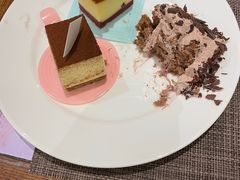-三英温泉度假酒店-自助餐厅
