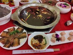 -山城年华老火锅(玉林店)