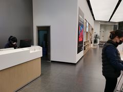 -华为授权体验店(龙湖礼嘉天街)