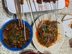 -小董哥烤串·爆汁大油边(故宫店)