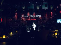-FOUR PLAY BAR