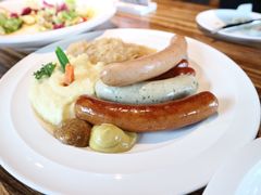 -LENBACH兰巴赫西餐啤酒坊(大连东港店)