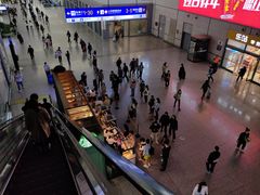 -星巴克(上海虹桥站2A检票口)
