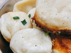 -黄阿姨锅贴大王(万航渡路店)