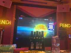 -UK派对KTV(日月广场店)