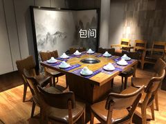 包厢-牛村来人潮汕牛肉火锅(西单店)