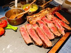 带骨眼肉-弦月窗LUNETTE BY AMANDA(复兴路店)