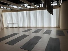 -乐刻瑜伽·普拉提·小瑜荚YogaPod(滨江银泰店)