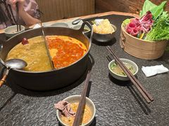 -三出山火锅(南京万象天地店)