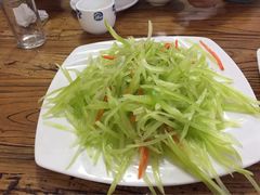 -溢心园香河肉饼总店