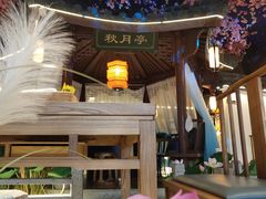 -荷塘秋月·本帮江浙菜(国权路店)