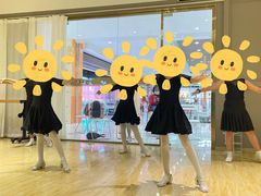 -炫艺舞蹈培训中心(枫尚奥特莱斯店)