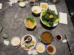 -德天肥牛海鲜火锅(城西银泰店)