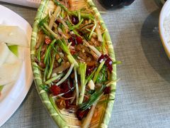 -鲜榨果汁·啤酒鱼(环岛河店)
