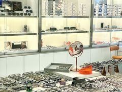 -潘多拉眼镜·蔡司依视路明月(潘家园店)