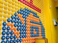 -m豆巧克力世界(上海世茂广场店)