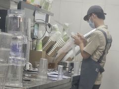 -喜茶(上海淮海中路渔阳里店)