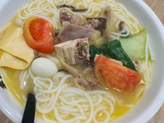 -蒙自源米线大王(花园城商场店)